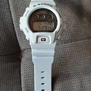Casio G-Shock Watch DW6900 (very good condition)